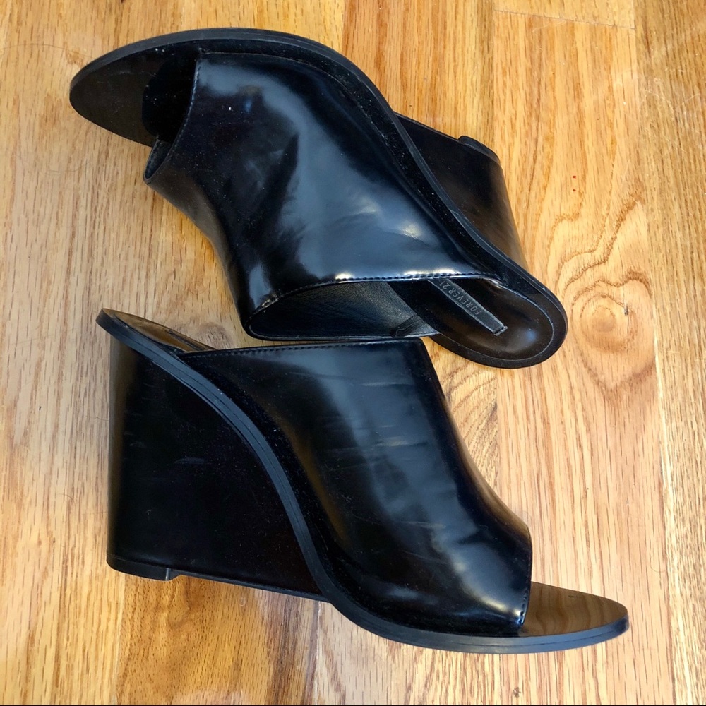 ⭐️3 for $15⭐️ Forever 21 Black Wedge Mules